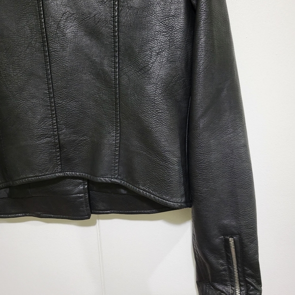 Black faux leather vegan jacket - Picture 5 of 7